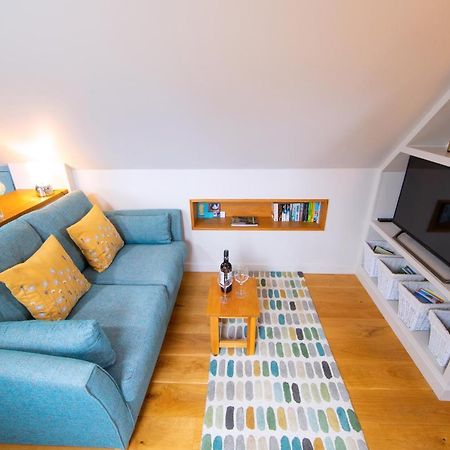 The Loft At The Little Elms Lägenhet Motcombe Exteriör bild